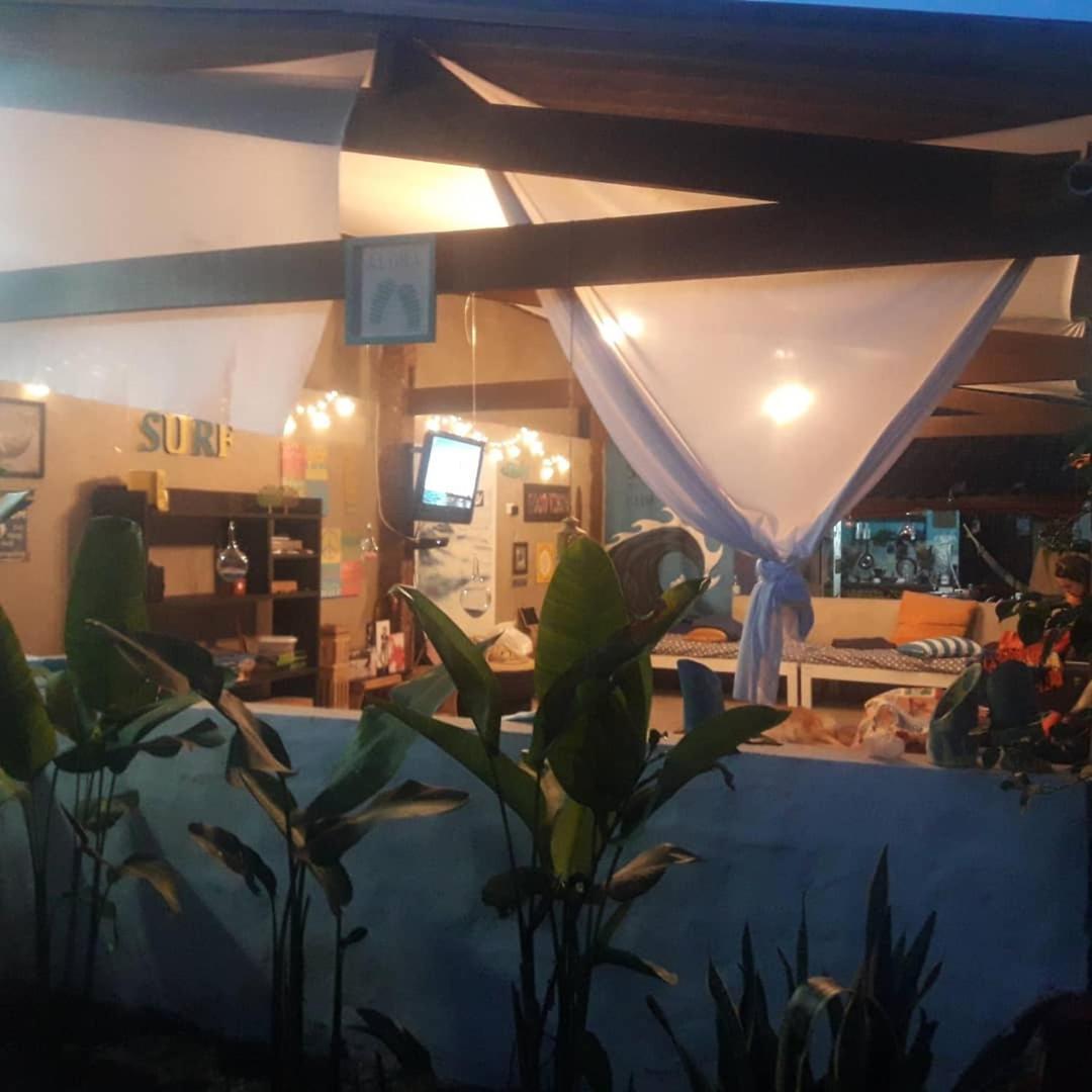 Farah Hostel Suites Camping Smartcamp E Passeio De Barco Boicucanga Εξωτερικό φωτογραφία